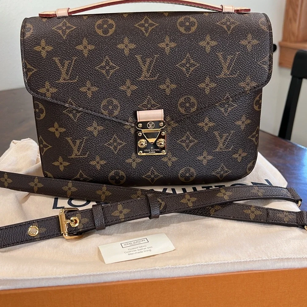 SOLD! Authentic Louis Vuitton Pochette Metis! - Picture 16 of 16